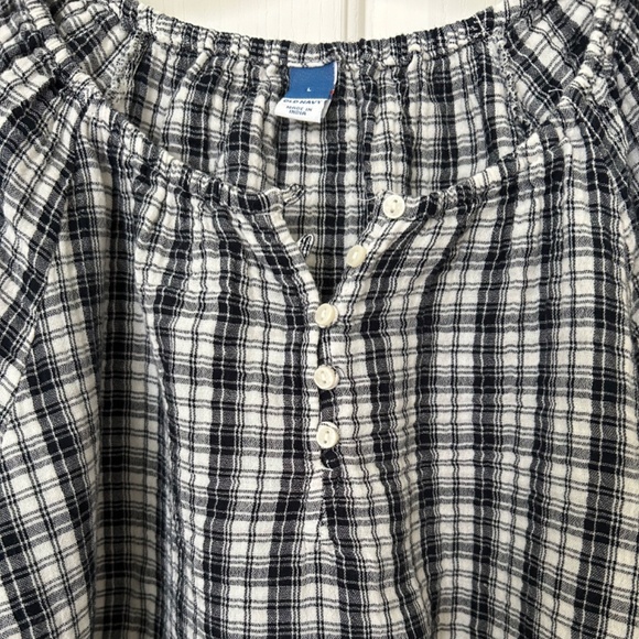 Old Navy Black & White Plaid Popover Blouse – Size Large - Picture 2 of 3